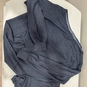 NEVER WORN. Blue heathered BuffBunny Lounge set. TOP AND BOTTOMS. Size medium.